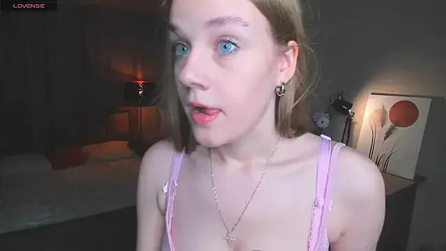 OdellaFrake from StripChat is Freechat
