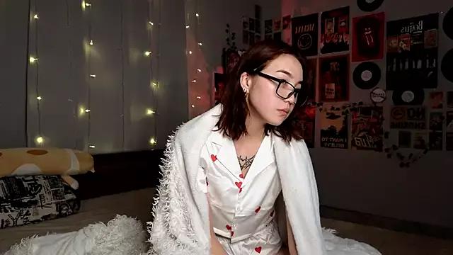 OdetteBiddy from StripChat is Freechat