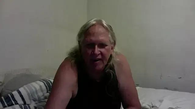 OldLadySara from StripChat is Freechat