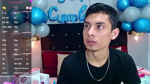 Oliver_king_sex from StripChat is Freechat