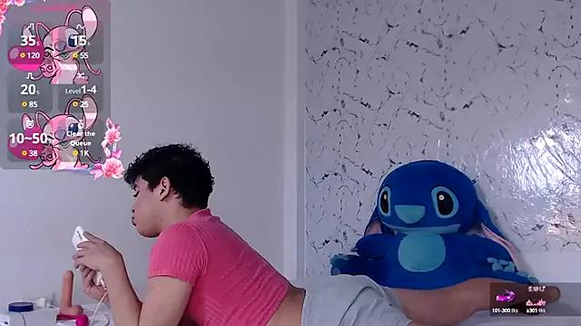 OliverScott_ from StripChat is Freechat