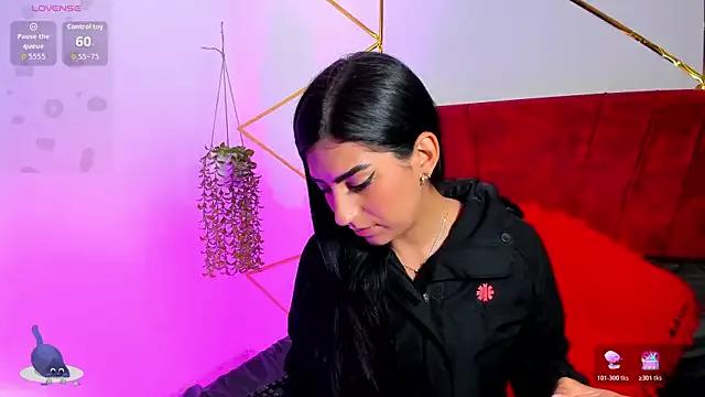 Paris_Evans_ from StripChat is Freechat