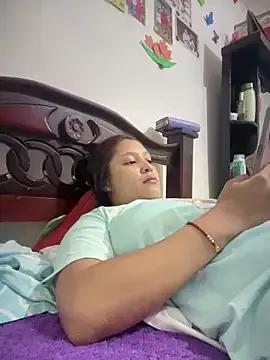 paty_squirt from StripChat is Freechat