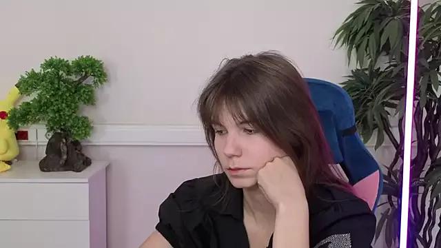 PaulaUnderwood from StripChat is Freechat