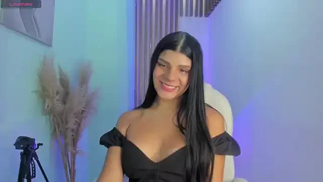 PauliinaBelle_ from StripChat is Freechat