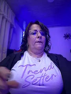 PaulinaSanders_X from StripChat is Freechat