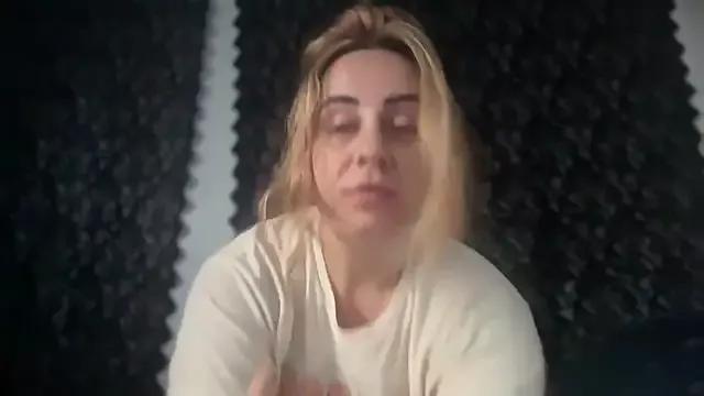 peachesrae from StripChat is Freechat