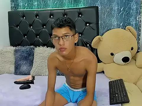 Photos of peter_xs from StripChat is Freechat
