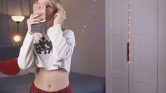 Try the thrill of flirt babes with our cam hosts, featuring unclothed wildness while getting naked and playing with their favored sex toys.