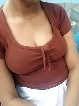 PINKI0010 webcams show profile image 