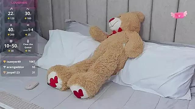 Try the thrill of flirt babes with our cam hosts, featuring unclothed wildness while getting naked and playing with their favored sex toys.