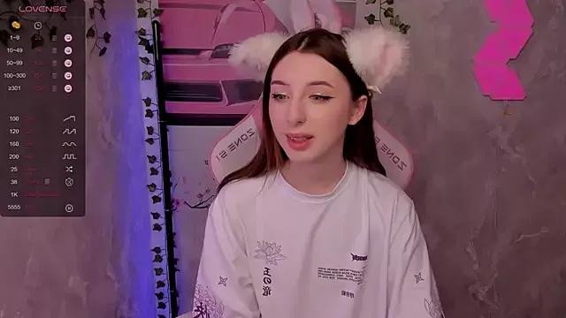 Polly__Hill from StripChat