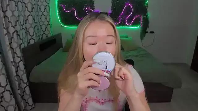 Try the thrill of flirt babes with our cam hosts, featuring unclothed wildness while getting naked and playing with their favored sex toys.