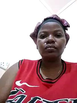 pretty-donna from StripChat is Freechat