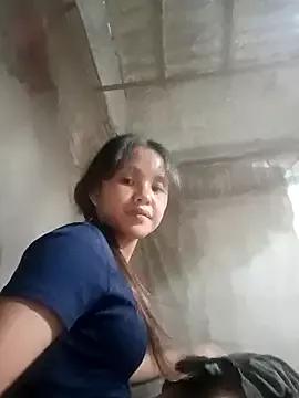 Pretty-haert from StripChat is Freechat