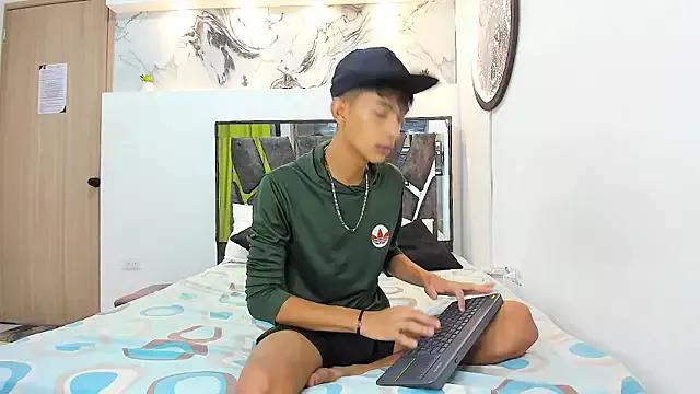 PRETTY_SEX1 from StripChat is Freechat