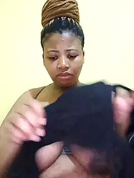 Prettyboobiesx from StripChat is Freechat