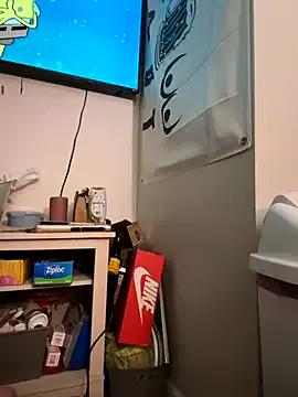 Prettygirl420000 from StripChat is Freechat