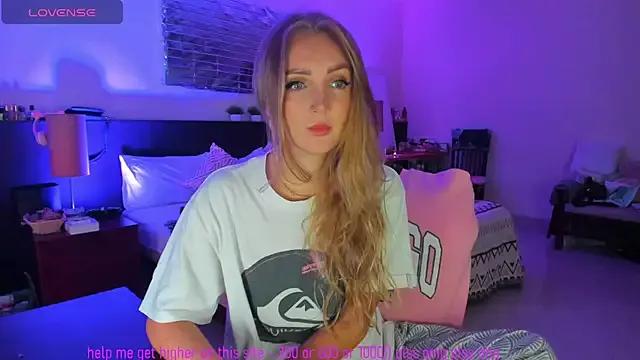 Try the thrill of flirt babes with our cam hosts, featuring unclothed wildness while getting naked and playing with their favored sex toys.