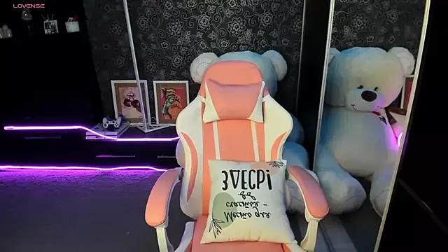 Try the thrill of flirt babes with our cam hosts, featuring unclothed wildness while getting naked and playing with their favored sex toys.