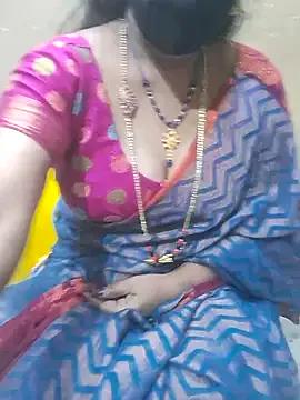 Photos of Raashi369 from StripChat is Freechat