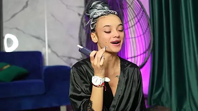 RachelRavee from StripChat is Freechat