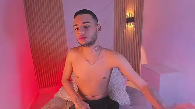 Randy_cole from StripChat is Freechat