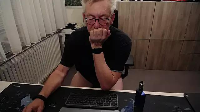randyandy67 from StripChat is Freechat