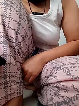 Raperin2545 from StripChat is Freechat