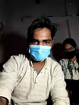 realcouple71 from StripChat is Freechat