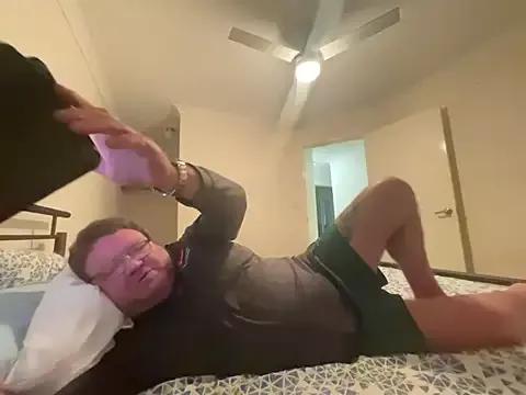 Reggyrabbit from StripChat is Freechat