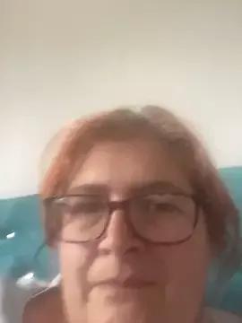 Risque-Rosie from StripChat is Freechat