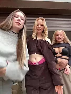 Photos of RollDolls from StripChat is Freechat