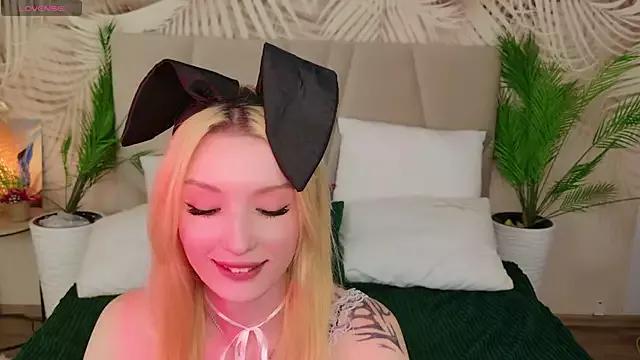 Rose_Kelly_ from StripChat is Freechat