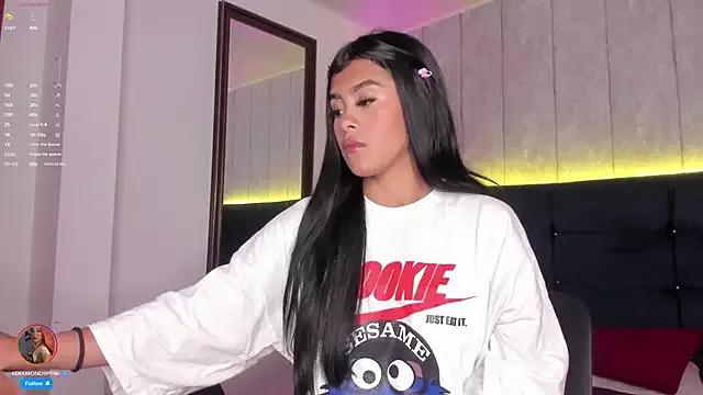 Rosiee_ from StripChat is Freechat