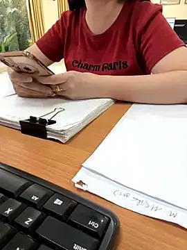 Ruby2000- from StripChat is Freechat