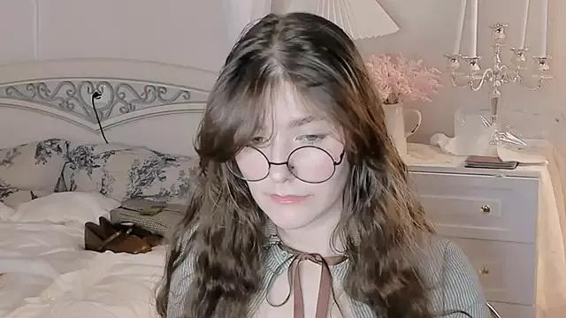 RuthMorse from StripChat is Freechat