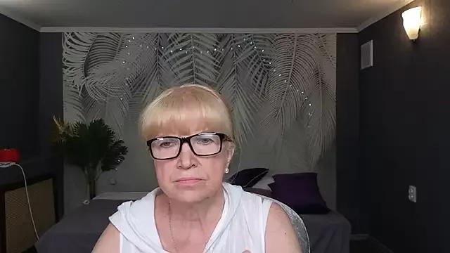 Photos of Sabina_Ros from StripChat is Freechat