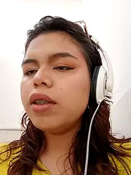 SabinaMerchetti from StripChat is Freechat