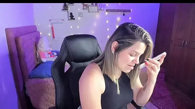Try the thrill of flirt babes with our cam hosts, featuring unclothed wildness while getting naked and playing with their favored sex toys.