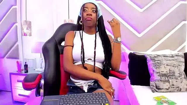 SabrinaBrownn from StripChat is Freechat