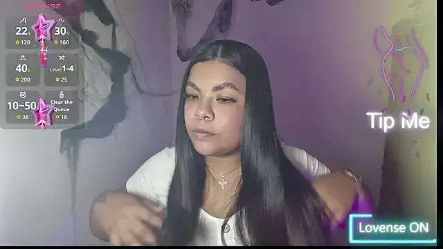 SabrinaSalazar11_ from StripChat is Freechat