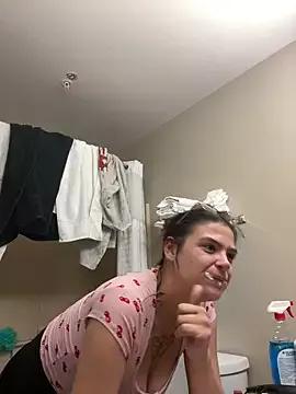 SafeinouterSpace from StripChat is Freechat