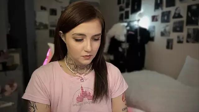 SallyJohnson from StripChat is Freechat