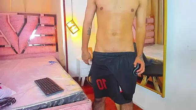 SamaelAndLilitt from StripChat is Freechat