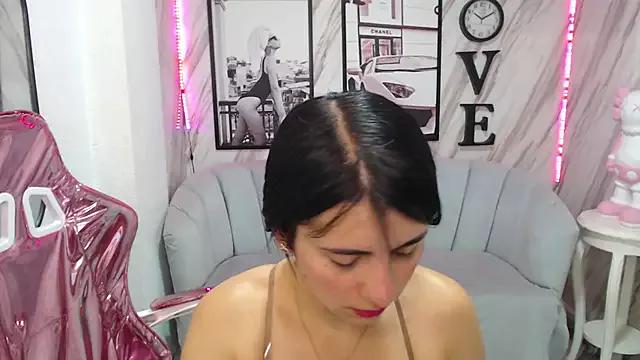 Samantha_b_ from StripChat