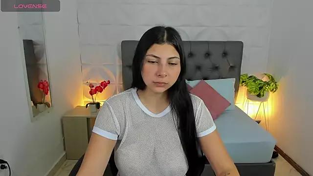 samantha_leonn_ from StripChat is Freechat