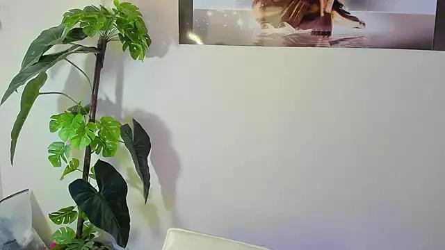 SamayRyann from StripChat is Freechat
