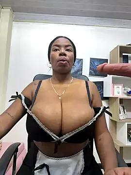 sammanta_boobs from StripChat is Freechat