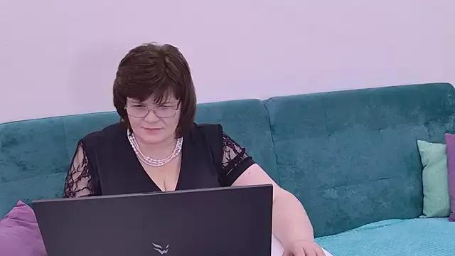 Sandra_Sunrise from StripChat is Freechat